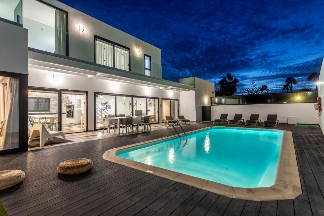Villa Luxury Azul Private Pool And Bbq Corralejo By Holidays Home Eksteriør billede