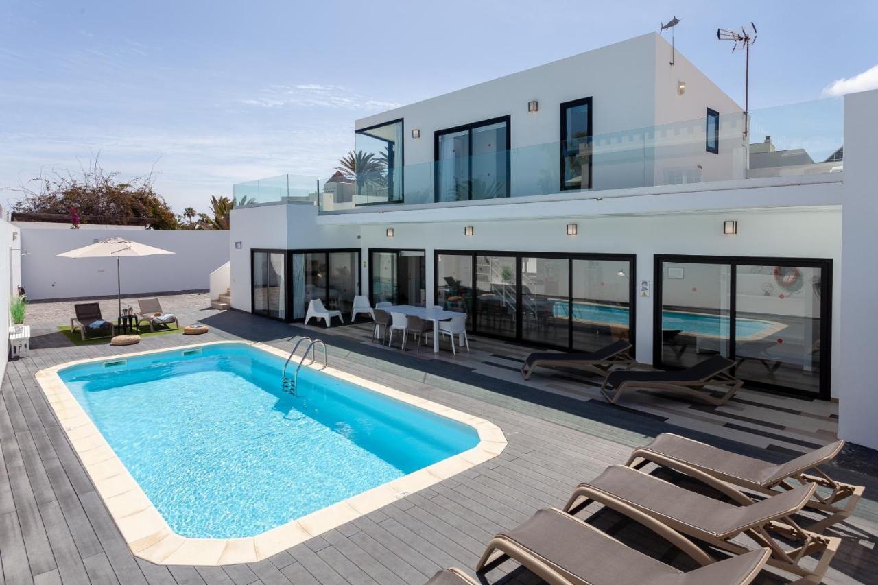 Villa Luxury Azul Private Pool And Bbq Corralejo By Holidays Home Eksteriør billede