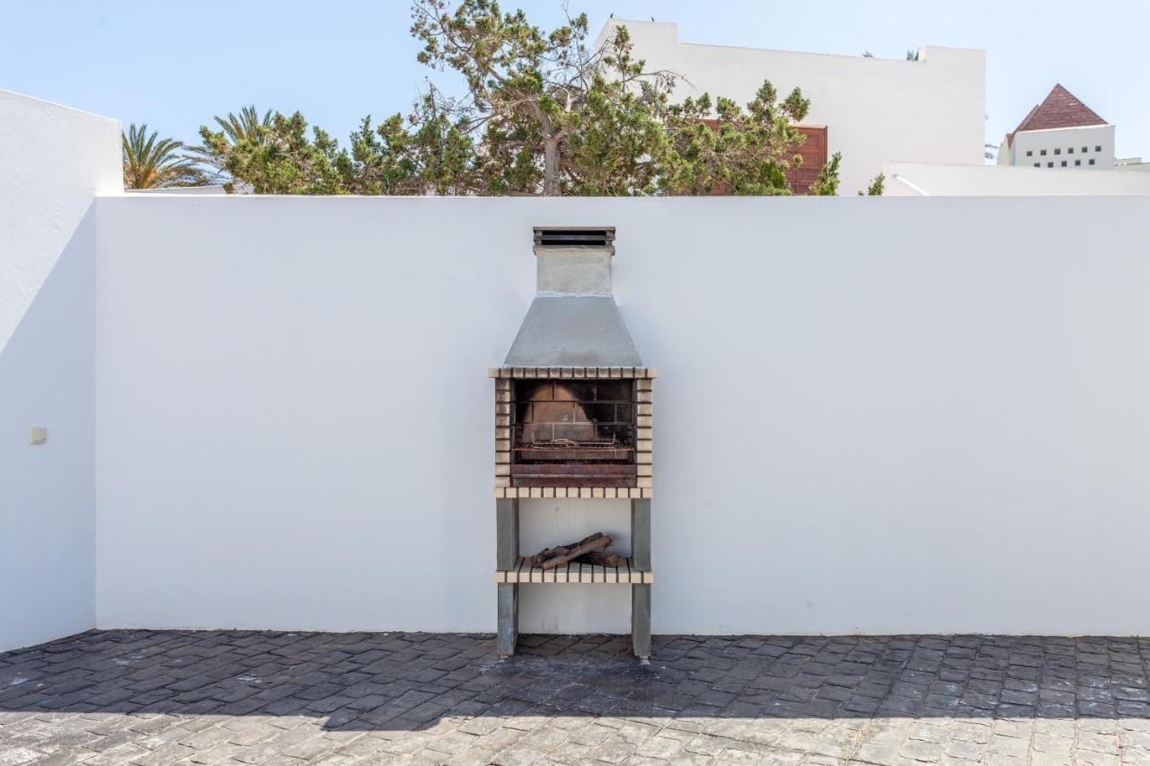 Villa Luxury Azul Private Pool And Bbq Corralejo By Holidays Home Eksteriør billede